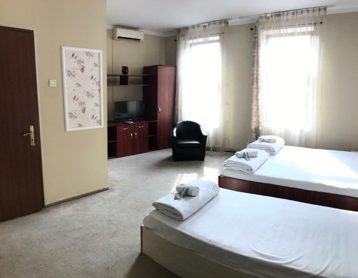 Hotel Cosmin Arad Exteriér fotografie
